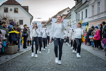 Kamniški karneval navdušil z barvito povorko (29)